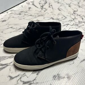 Levi’s Men’s Sneaker Boots size: 7.5